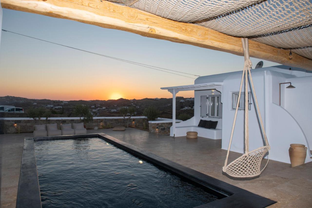 Little Villa amid Super Paradise-JackieO' Mykonos Exterior foto